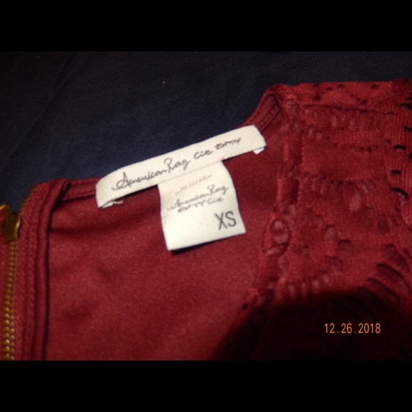 Little red dress - Picture 3 of 3